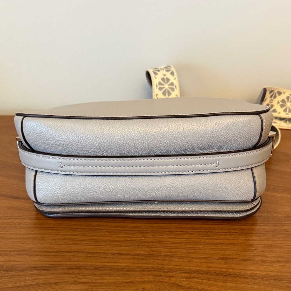 Kate Spade Liv Crossbody Bag - Picture 4 of 15